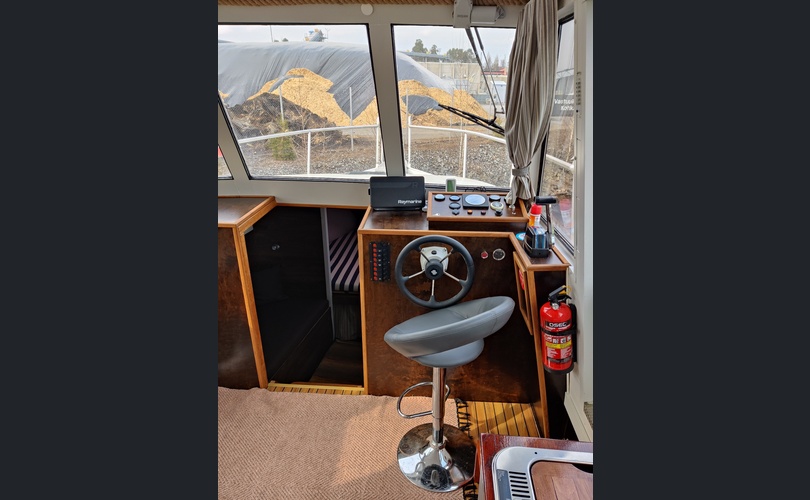 Omavalmiste Moottorivene-kuva-5